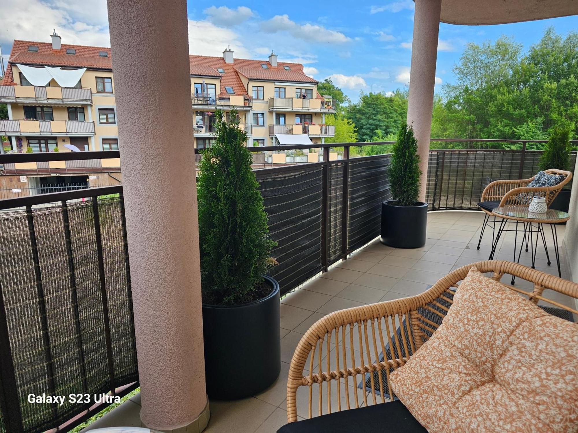 Apartament W Centrum Z Widokiem Na Jeziorko Kętrzyn Buitenkant foto
