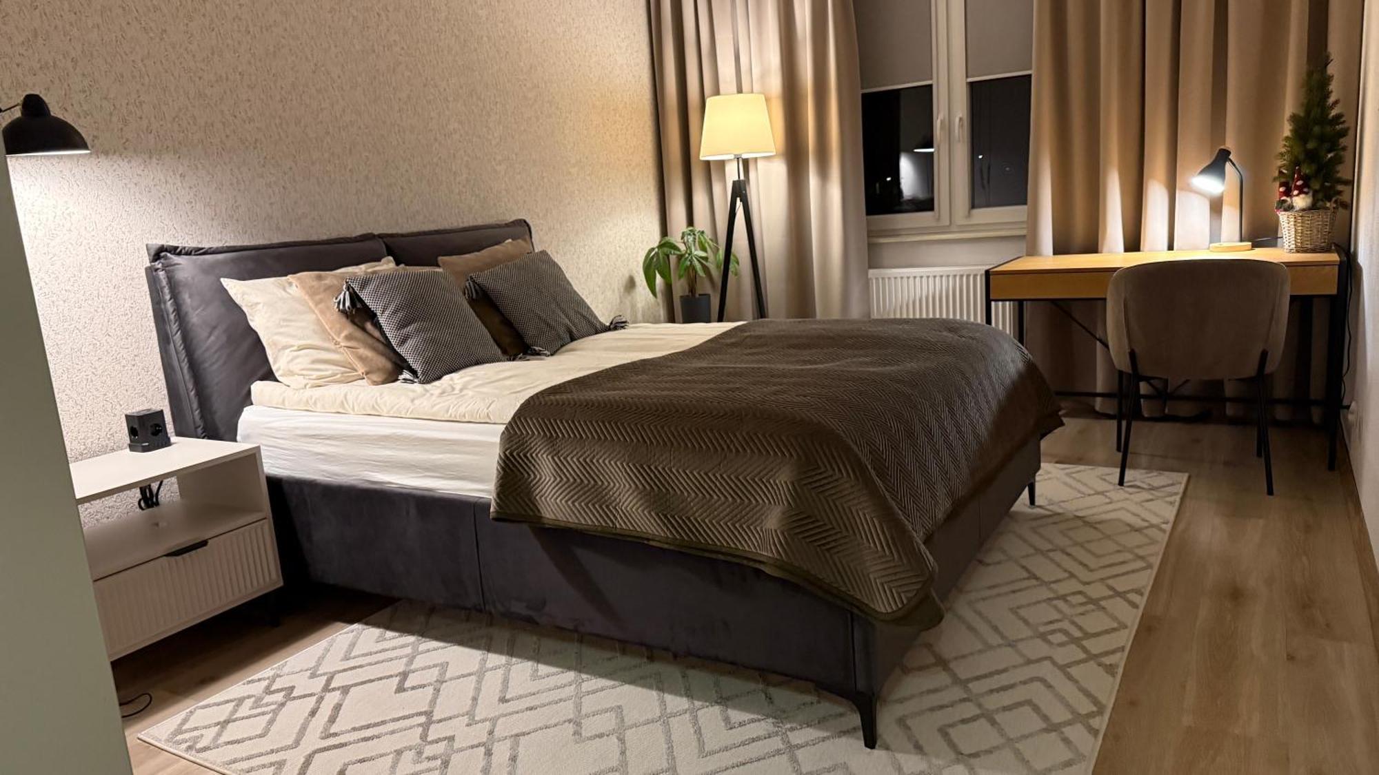 Apartament W Centrum Z Widokiem Na Jeziorko Kętrzyn Buitenkant foto